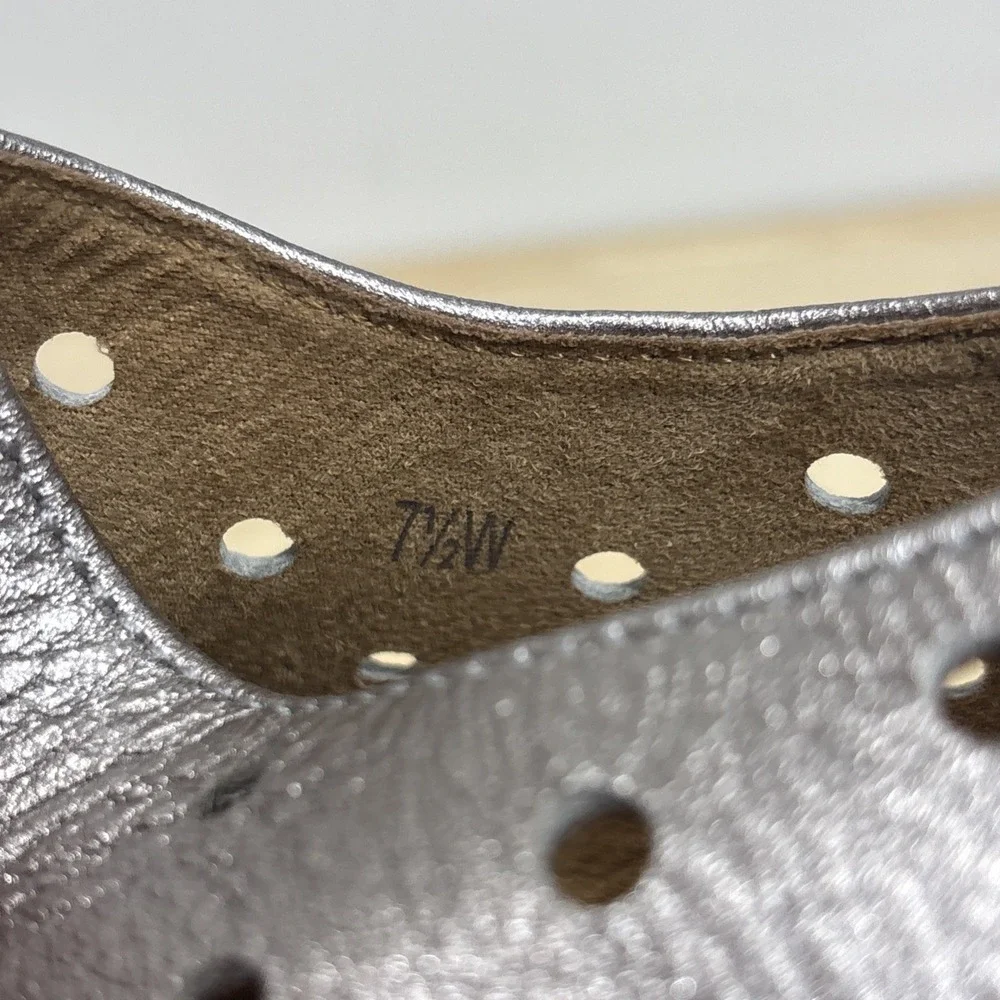 Comfortiva Petal Sandals 7.5‎ W Wide Silver Metallic Perforated Leather Wedge